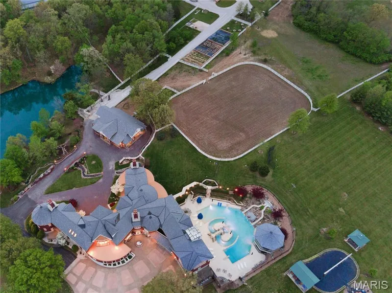7 Hillside Court, Wentzville, MO 63385 — listing photo 8 of 80