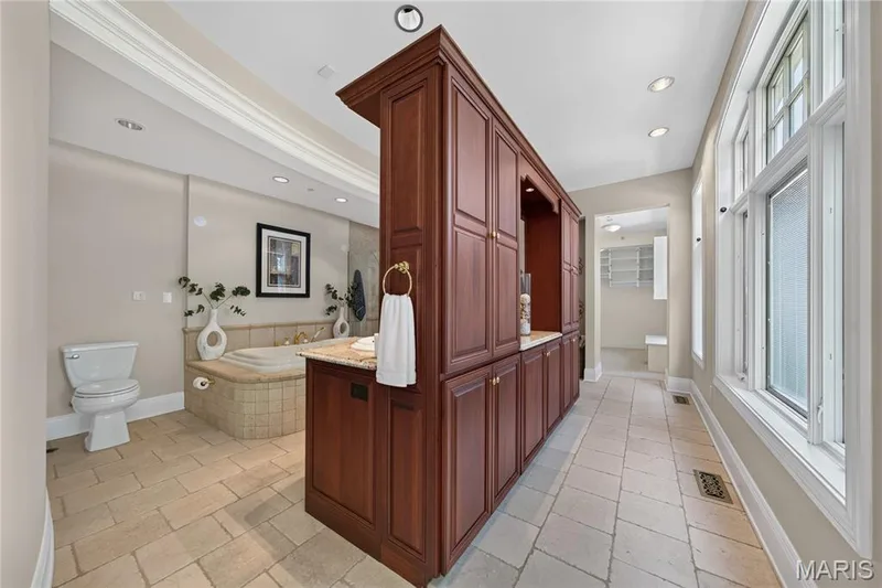 Luxury bath — 7 Hillside Court, Wentzville, MO 63385