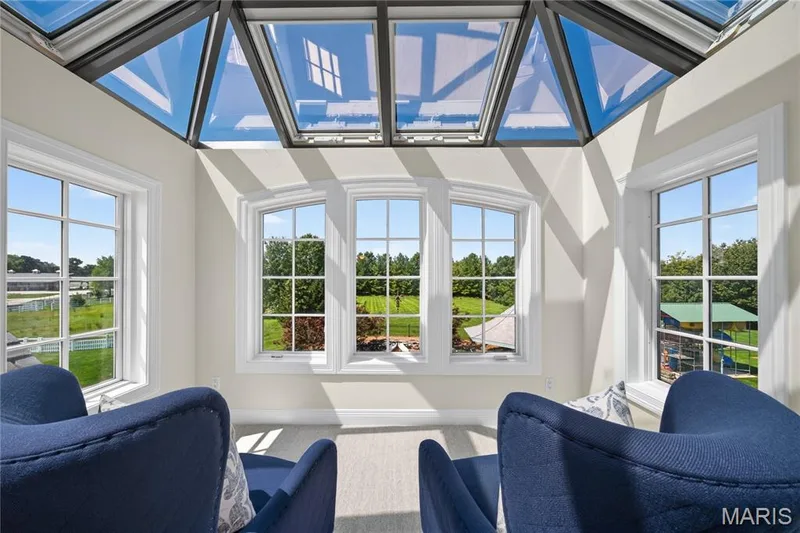 Solarium tower — 7 Hillside Court, Wentzville, MO 63385
