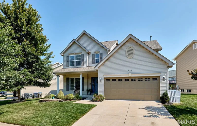 233 Spring Borough Drive, O'Fallon, MO 63368 — listing photo 4 of 67