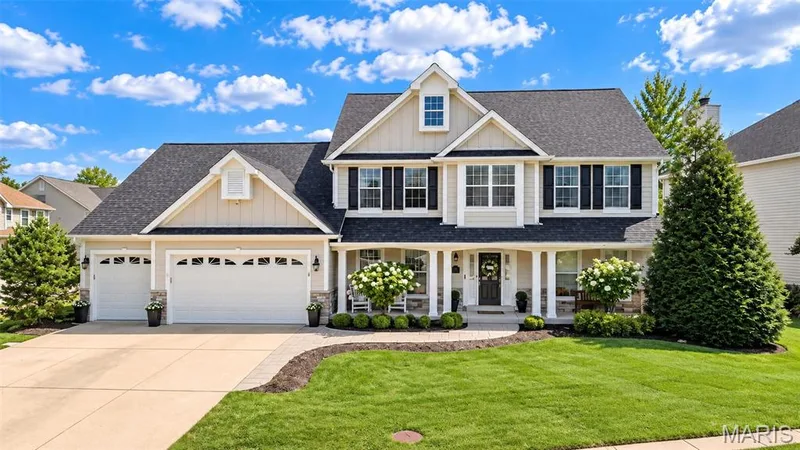 708 Lakeshore Manor Ct Court, Wildwood, MO β listing photo 1