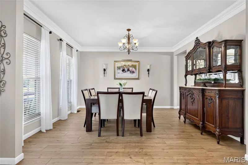 708 Lakeshore Manor Ct Court, Wildwood, MO 63038 — listing photo 9 of 69