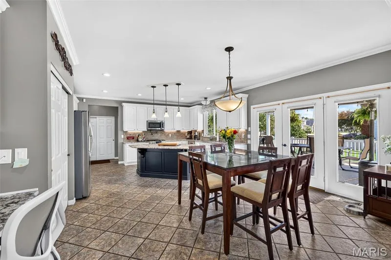 708 Lakeshore Manor Ct Court, Wildwood, MO 63038 — listing photo 19 of 69