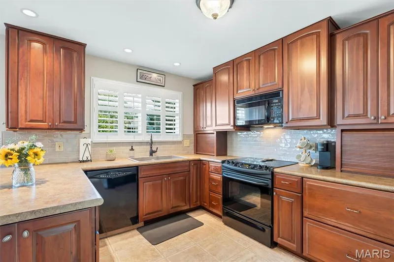 264 Brougham Drive, O'Fallon, MO 63368 — listing photo 5 of 27