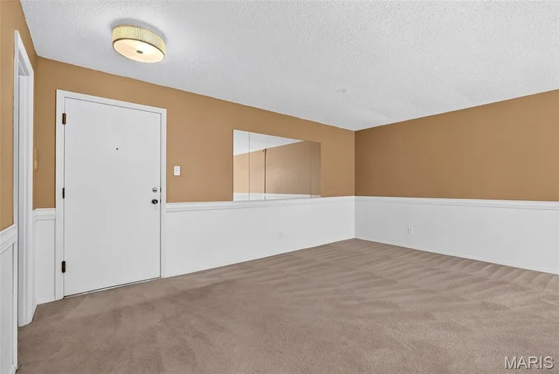 1511 Hampton Hall Drive #18, Chesterfield, MO 63017 — listing photo 13 of 33
