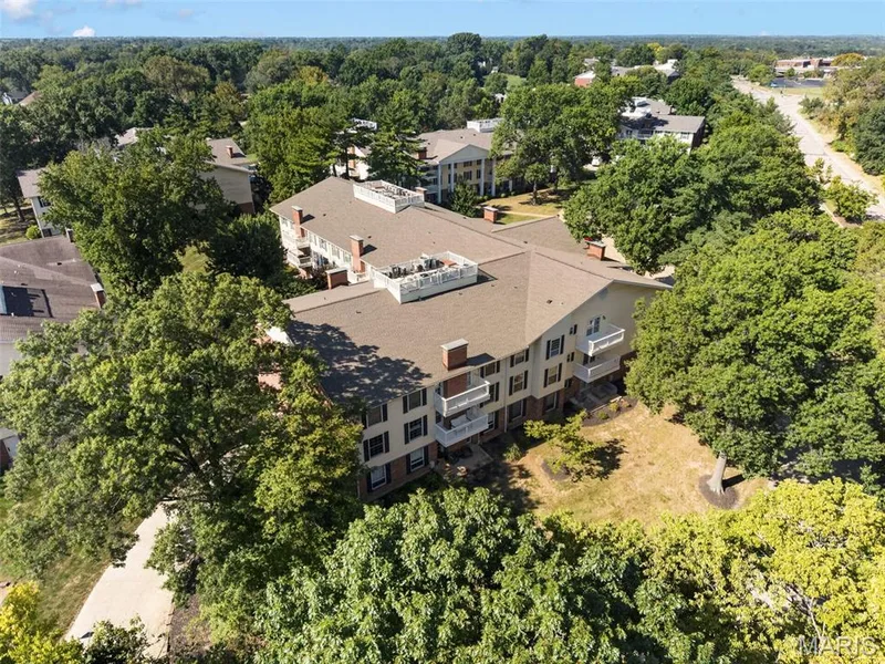 1511 Hampton Hall Drive #18, Chesterfield, MO 63017 — listing photo 33 of 33