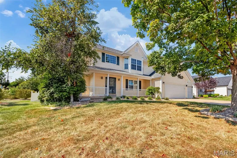 1597 Indian Springs Drive, O'Fallon, MO 63366 — listing photo 3 of 49