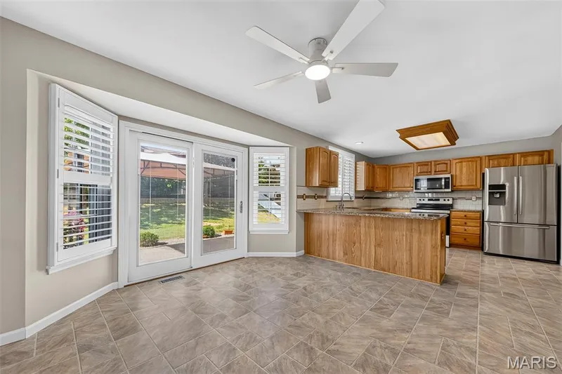 1597 Indian Springs Drive, O'Fallon, MO 63366 — listing photo 10 of 49