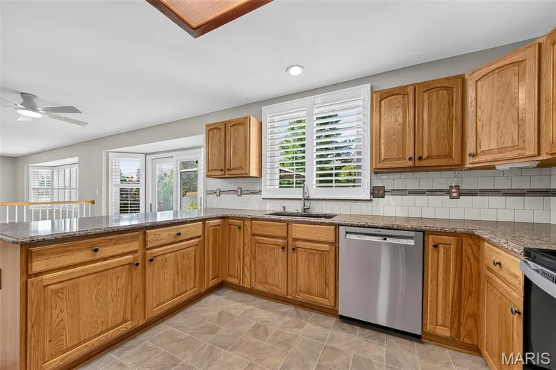 1597 Indian Springs Drive, O'Fallon, MO 63366 — listing photo 17 of 49