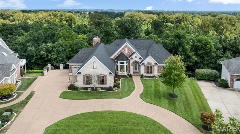 4030 Austin Drive, St Charles, MO 63304 — listing photo 2 of 70