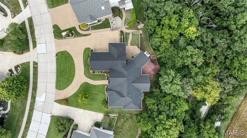 4030 Austin Drive, St Charles, MO 63304 — listing photo 3 of 70