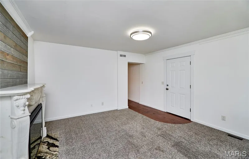 1397 Valli Lane, St Charles, MO 63304 — listing photo 21 of 57