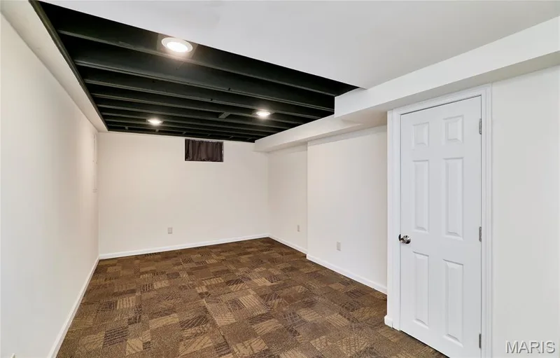 1397 Valli Lane, St Charles, MO 63304 — listing photo 42 of 57
