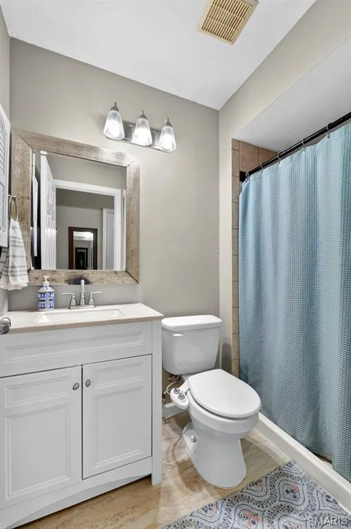 229 Cole Boulevard, St Charles, MO 63301 — listing photo 32 of 36