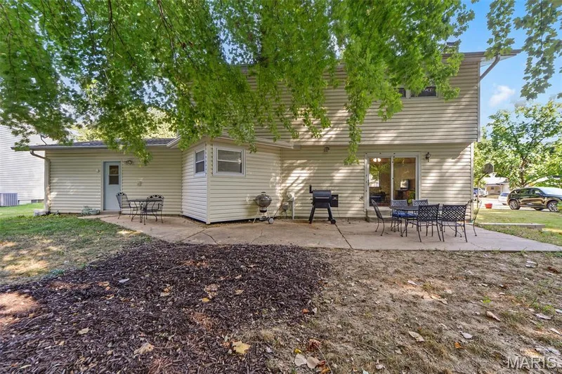 229 Cole Boulevard, St Charles, MO 63301 — listing photo 34 of 36