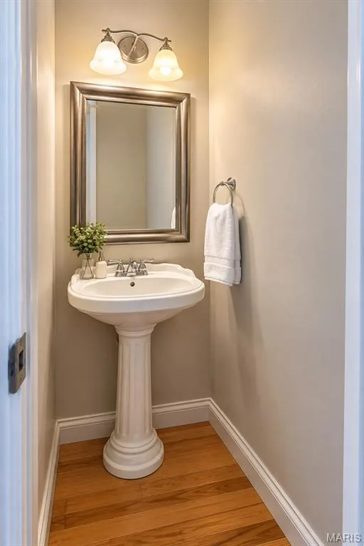 Separate guest bath features Moen faucet and fixtures — 3105 Wheeling Drive, St Charles, MO 63301