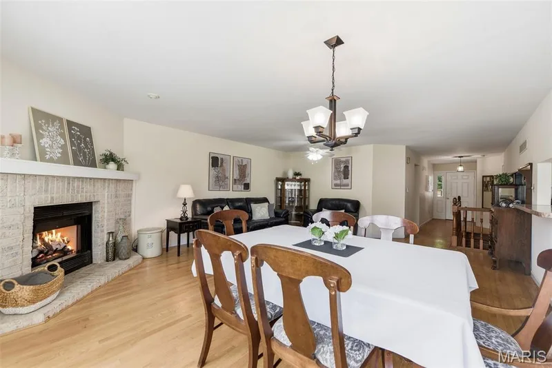 312 Waterside Drive, Wildwood, MO 63040 — listing photo 3 of 26