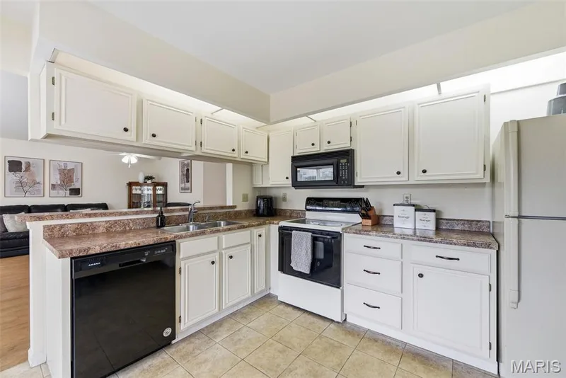 312 Waterside Drive, Wildwood, MO 63040 — listing photo 7 of 26