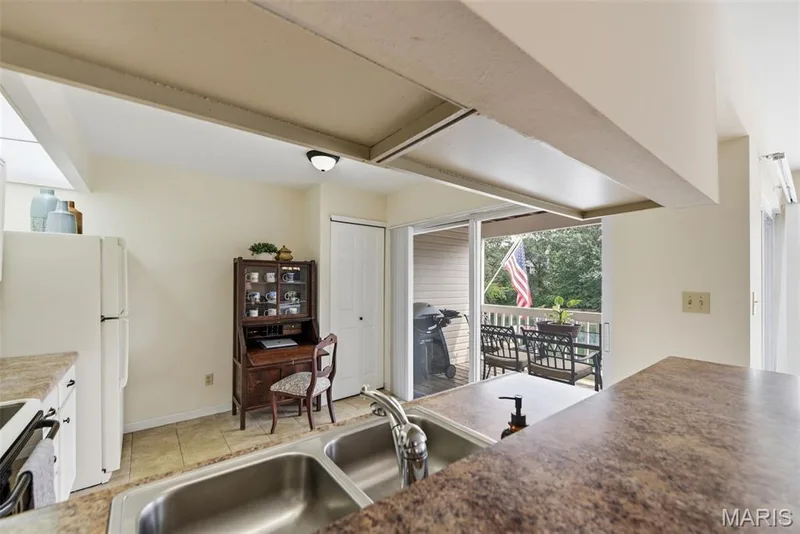 312 Waterside Drive, Wildwood, MO 63040 — listing photo 8 of 26