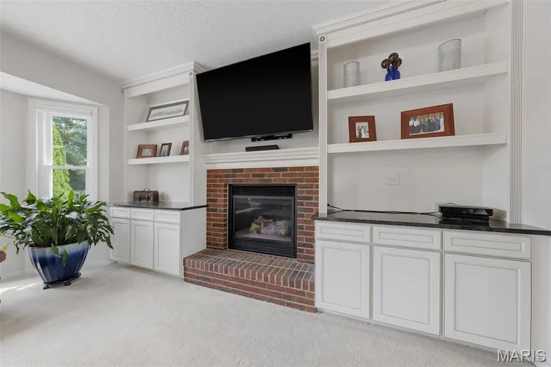 130 McCluer Drive, O'Fallon, MO 63368 — listing photo 5 of 32