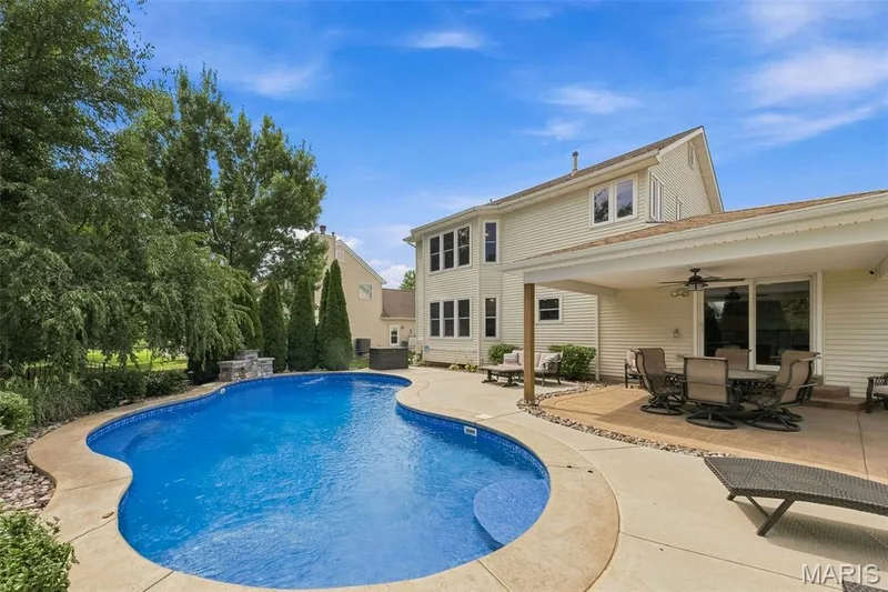 130 McCluer Drive, O'Fallon, MO 63368 — listing photo 10 of 32