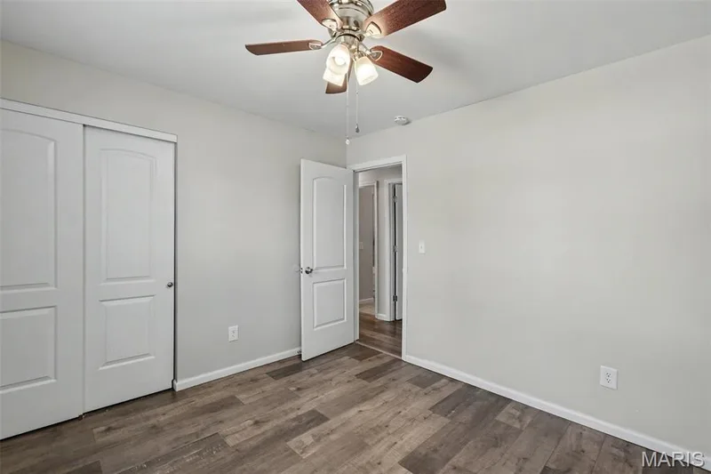 202 Barrington Drive, St Peters, MO 63376 — listing photo 9 of 15