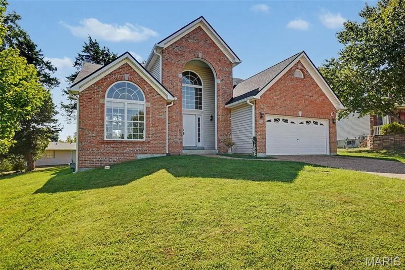 2012 Archway Drive, Wentzville, MO 63385 — listing photo 4 of 50