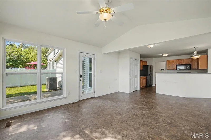 2012 Archway Drive, Wentzville, MO 63385 — listing photo 24 of 50