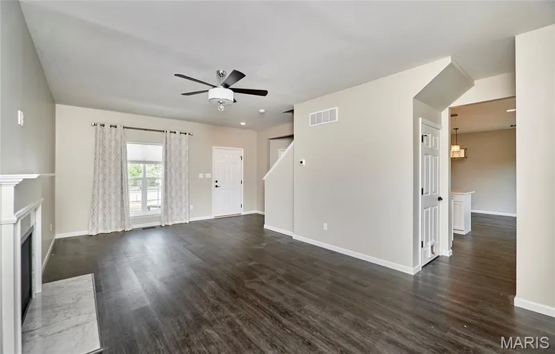 526 Golden Leaf Court, Lake St. Louis, MO 63367 — listing photo 13 of 45