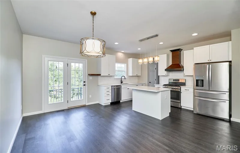 526 Golden Leaf Court, Lake St. Louis, MO 63367 — listing photo 17 of 45