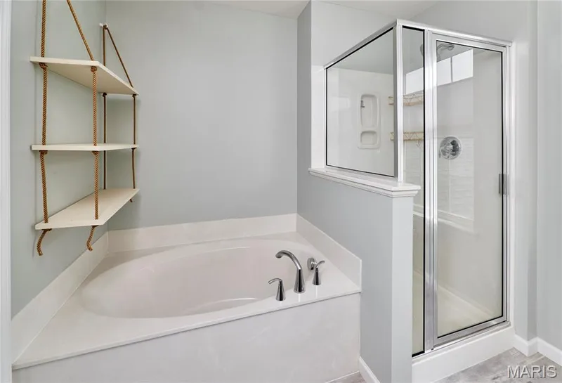 526 Golden Leaf Court, Lake St. Louis, MO 63367 — listing photo 30 of 45