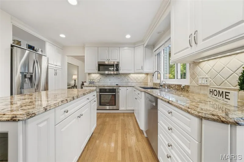 14424 White Pine Ridge Lane, Chesterfield, MO 63017 — listing photo 13 of 46