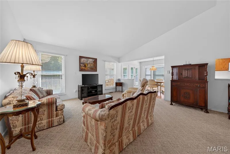 Vaulted great room — 912 Palmer Court #12, Lake St. Louis, MO 63367