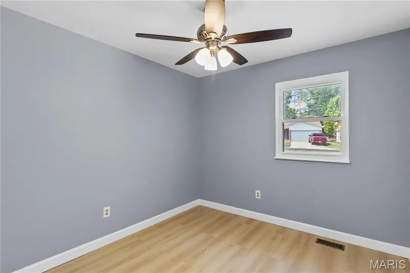 53 W Garden Walk Drive, St Peters, MO 63376 — listing photo 13 of 28