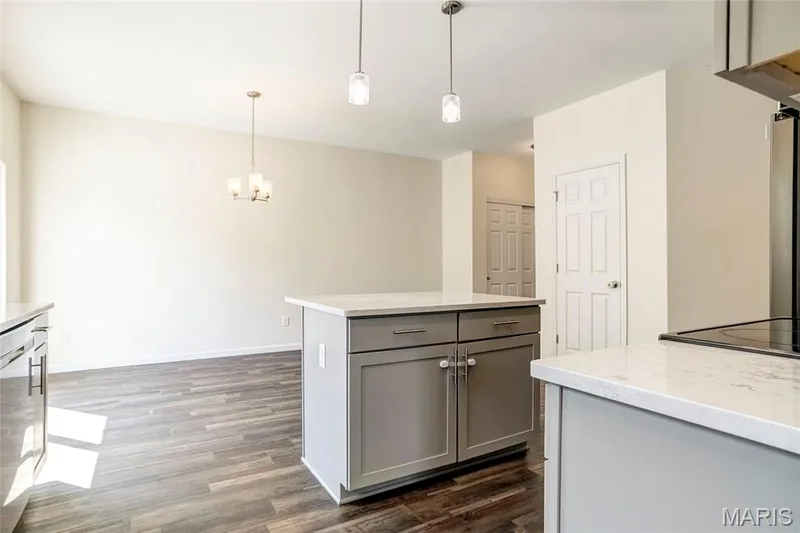 456 Dusty Brook Drive, O'Fallon, MO 63366 — listing photo 9 of 46