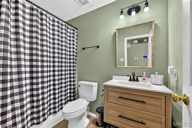 72 Hickoryshade Court, St Peters, MO 63376 — listing photo 18 of 25
