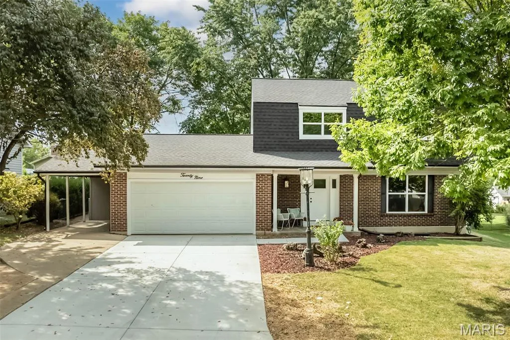 29 Mill Race Drive, St Peters, MO 63376 — listing photo 1 of 44