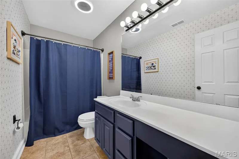 Secondary Bathroom — 74 Sugar Glen Court #6, St Peters, MO 63376