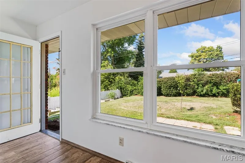 Windows in dining room overlooking the backyard — 109 Meadowlark Lane, St Charles, MO 63301