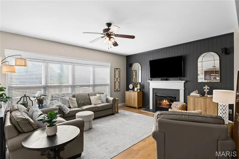616 Prairiegate Court, Lake St. Louis, MO 63367 — listing photo 3 of 48