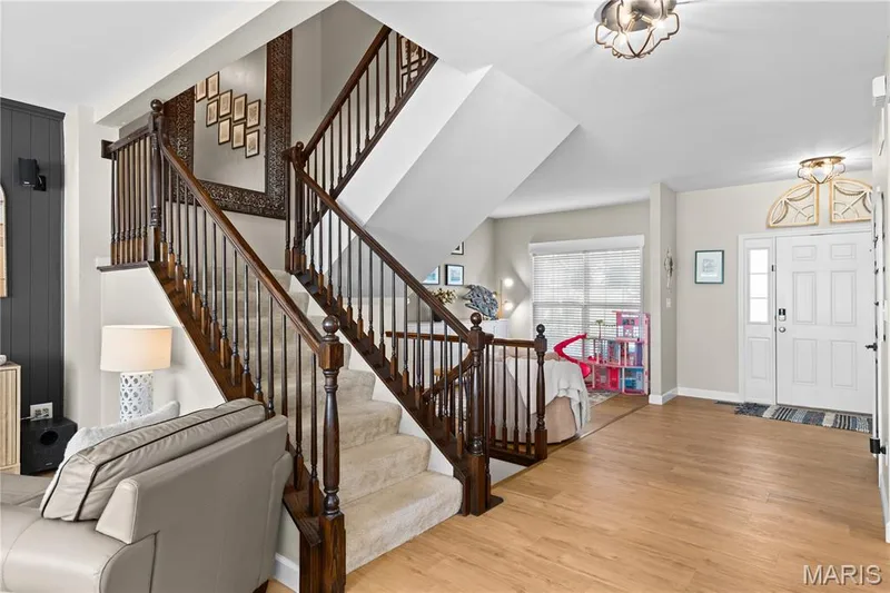 616 Prairiegate Court, Lake St. Louis, MO 63367 — listing photo 10 of 48