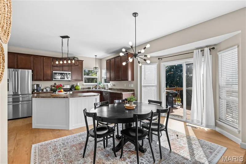 616 Prairiegate Court, Lake St. Louis, MO 63367 — listing photo 13 of 48