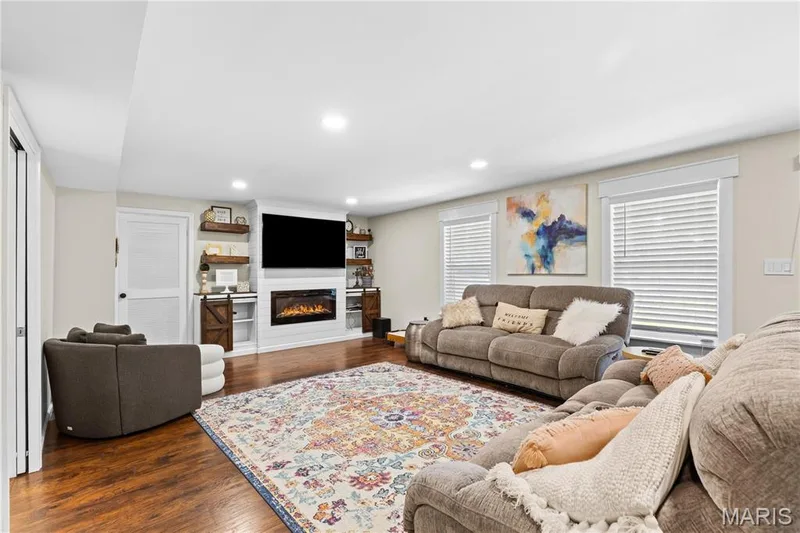 616 Prairiegate Court, Lake St. Louis, MO 63367 — listing photo 25 of 48