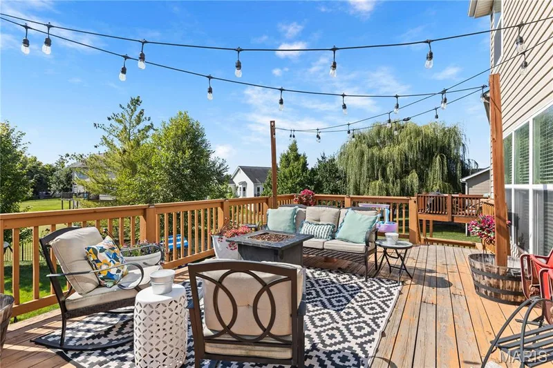 616 Prairiegate Court, Lake St. Louis, MO 63367 — listing photo 33 of 48