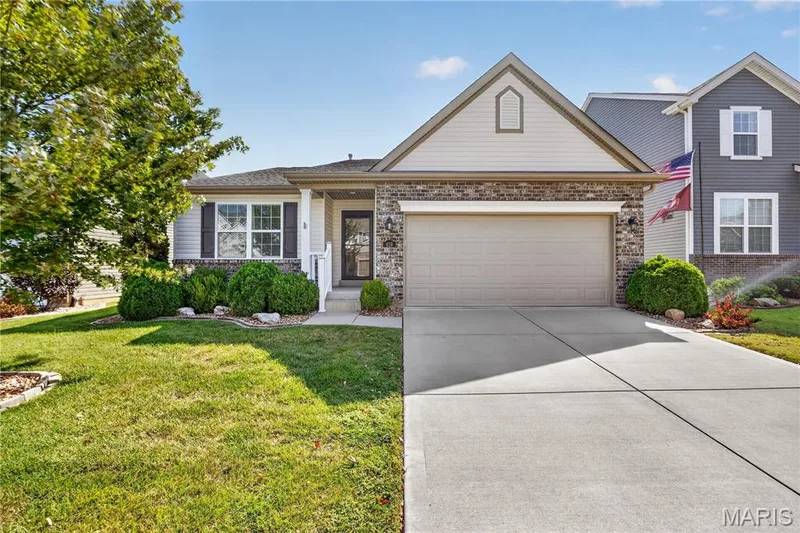 619 Wilmer Meadow Drive, Wentzville, MO β listing photo 1
