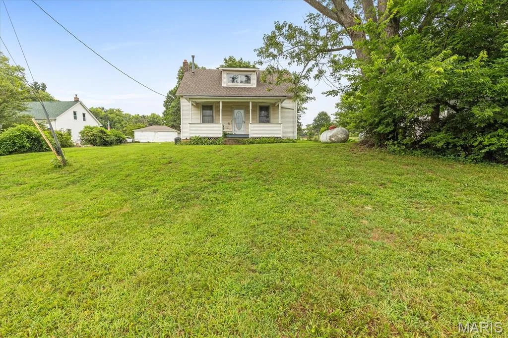 2130 Gilmore Lane, Wentzville, MO 63385 — listing photo 1 of 29