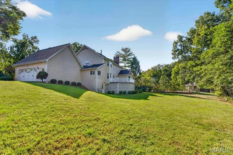 2131 Hickory Drive, Chesterfield, MO 63005 — listing photo 29 of 34