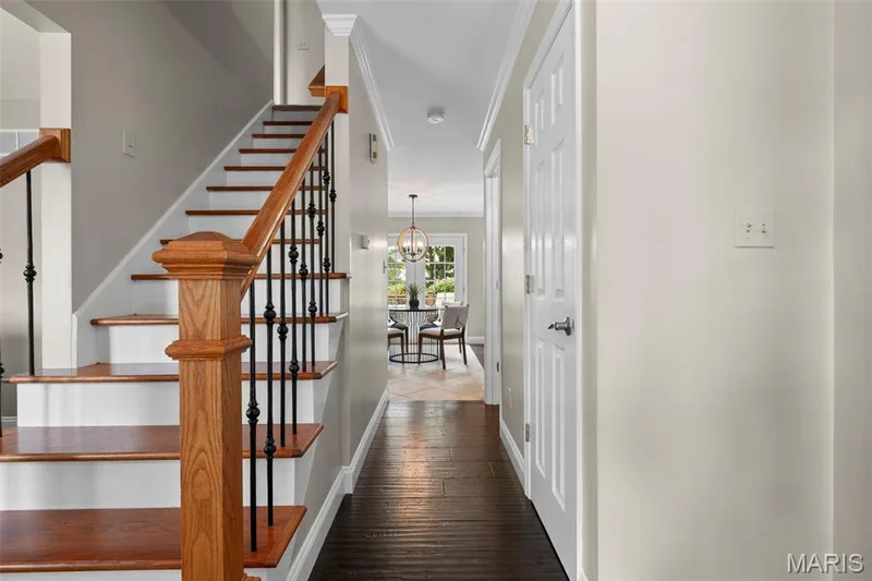 16020 Nantucket Meadows Drive, Grover, MO 63040 — listing photo 3 of 41
