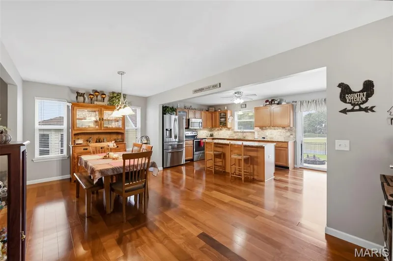 205 Hawksbury Place, O'Fallon, MO 63368 — listing photo 12 of 34
