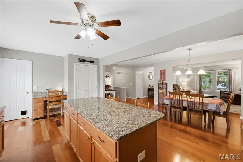 205 Hawksbury Place, O'Fallon, MO 63368 — listing photo 14 of 34